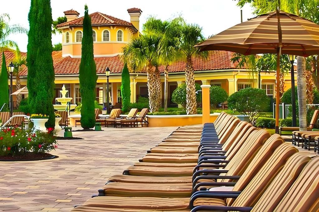 Entire Rental 3-Br Minutes From Disney X8 Hot Tub Apartment 2204 オーランド エクステリア 写真