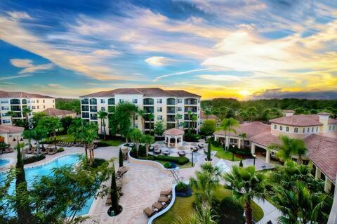 Entire Rental 3-Br Minutes From Disney X8 Hot Tub Apartment 2204 オーランド エクステリア 写真